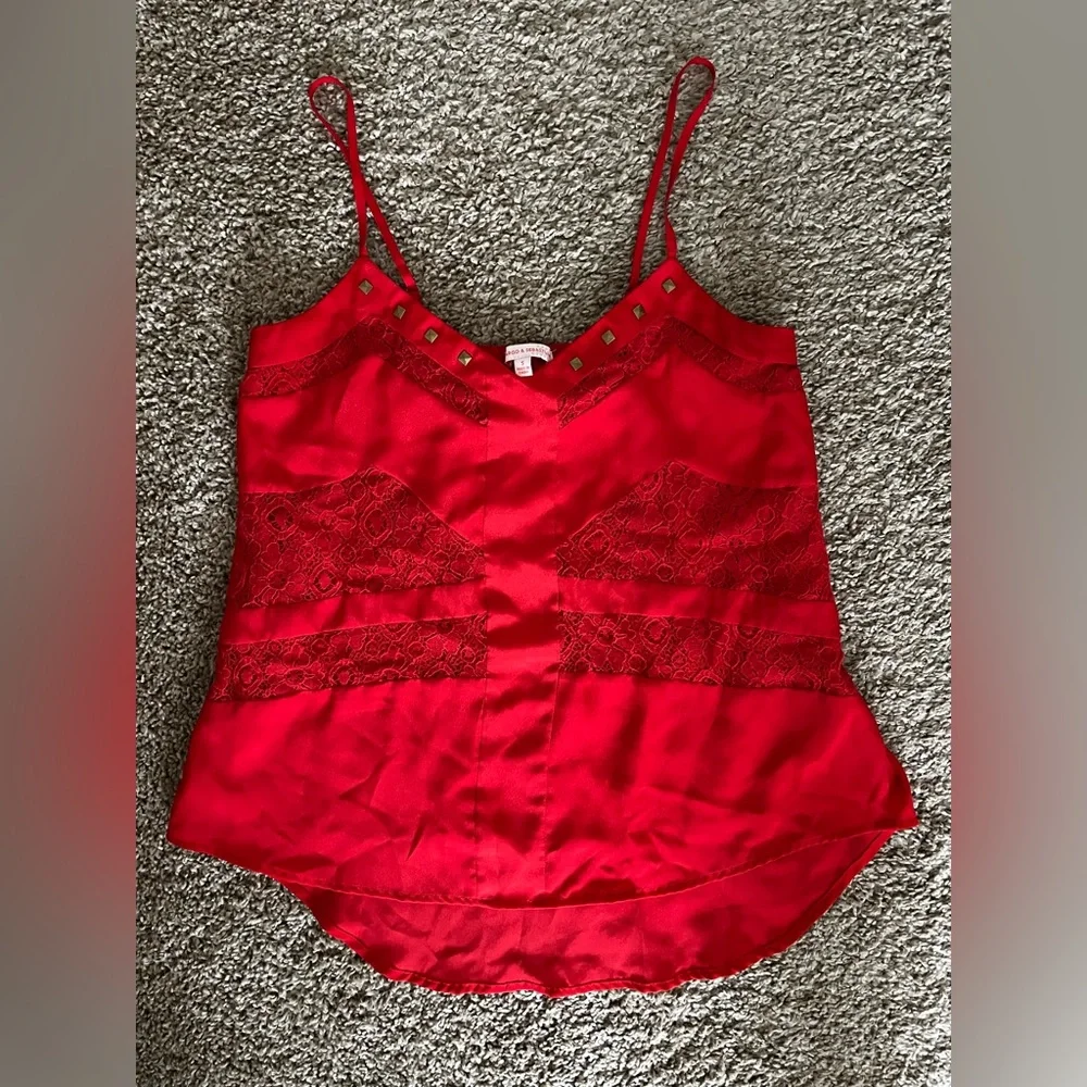 Margo and sebastian red top small - Picture 2 of 2
